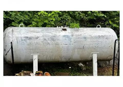 FREE!  500 gallon propane tank